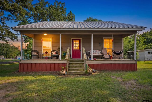 131 Lewis St., Grand Saline, TX 75140