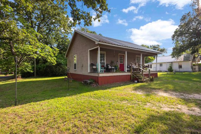 131 Lewis St., Grand Saline, TX 75140