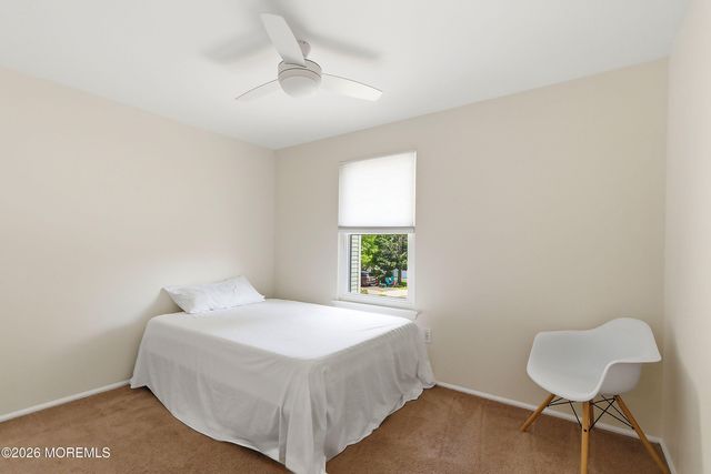 10 Ravenwood Court, Freehold, NJ 07728