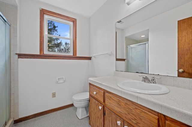 2127 Bonnie LANE, Waukesha, WI 53188