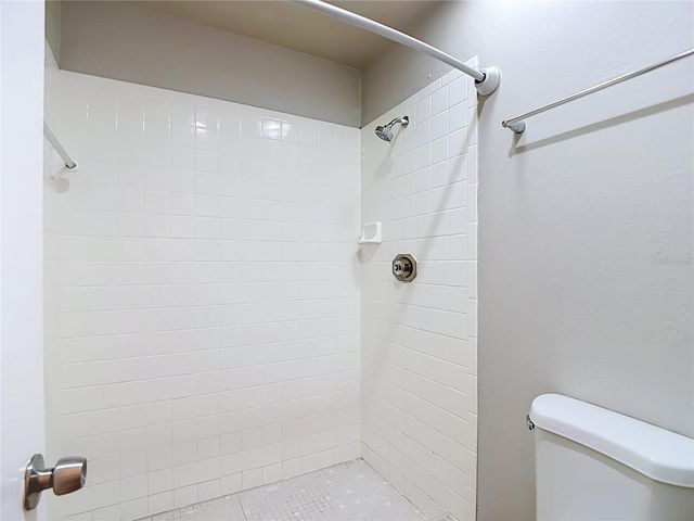 1032 HARDWOOD DRIVE, Valrico, FL 33596