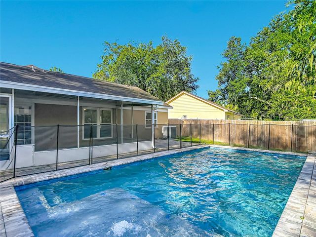1032 HARDWOOD DRIVE, Valrico, FL 33596
