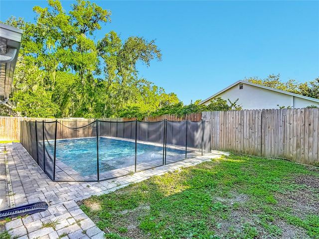 1032 HARDWOOD DRIVE, Valrico, FL 33596