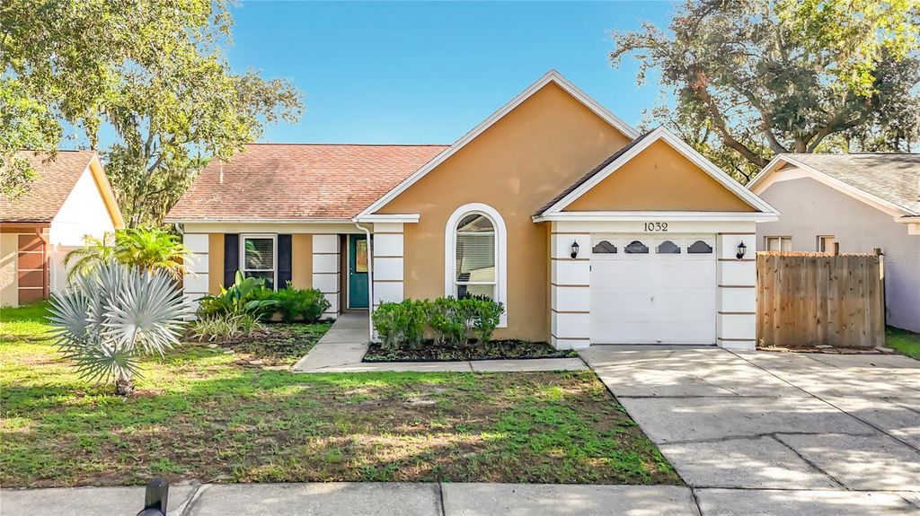 1032 HARDWOOD DRIVE, Valrico, FL 33596