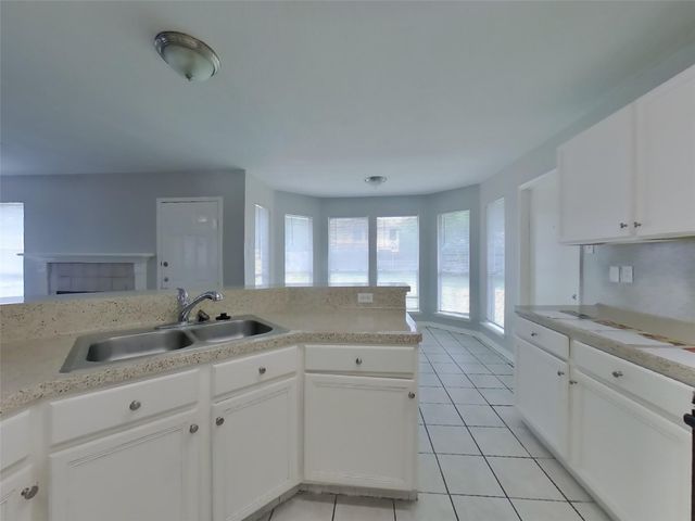 1702 Glacier Blue Drive, Fresno, TX 77545