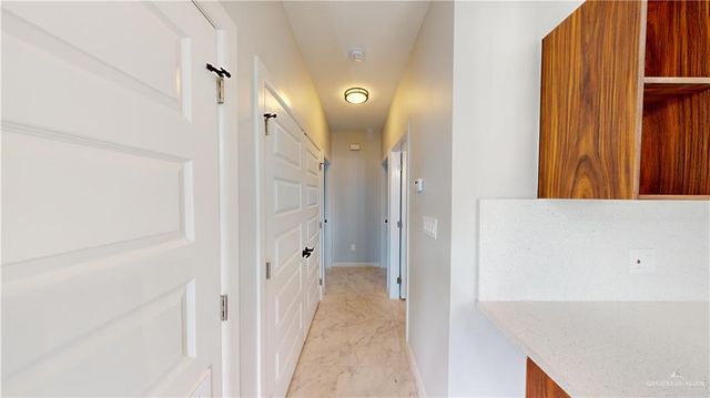 905 W 8th Street, Mission, TX 78572