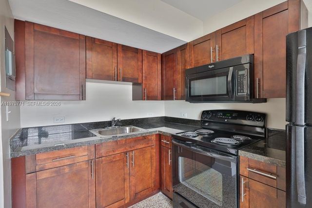 6001 NW 14th Ave 3, Miami, FL 33142