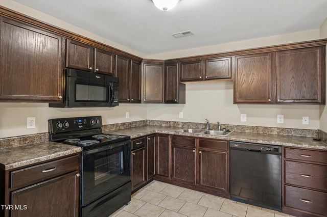 1851 Ida Sue Drive, Jonesborough, TN 37659