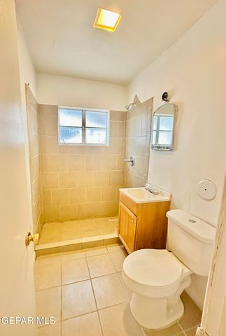 1707 N Stanton Street 2, El Paso, TX 79902