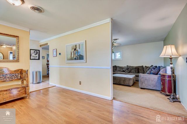 18 Stanworth Road, South Brunswick, NJ 08824