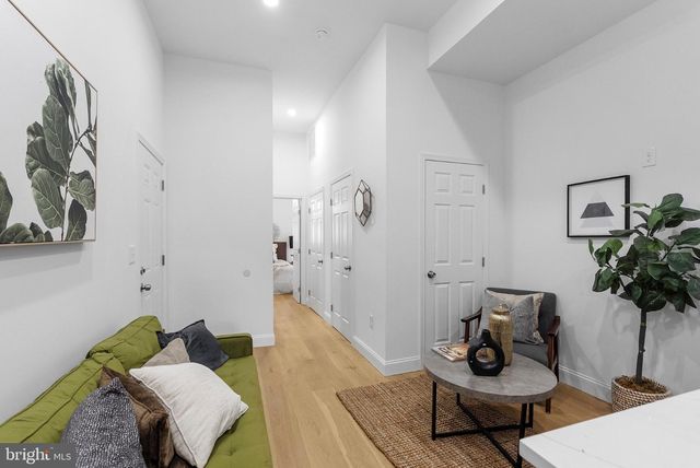 2106 N MCCULLOH ST, Baltimore, MD 21217