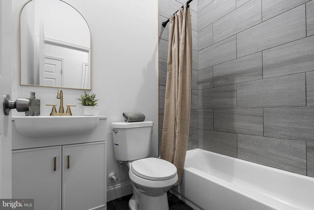 2106 N MCCULLOH ST, Baltimore, MD 21217