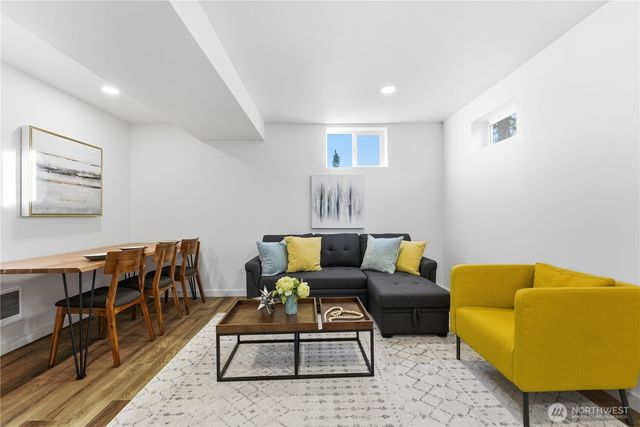 18804 NE 116th Street, Redmond, WA 98052