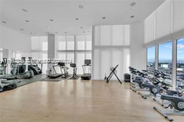 1040 Biscayne Blvd 2605, Miami, FL 33132