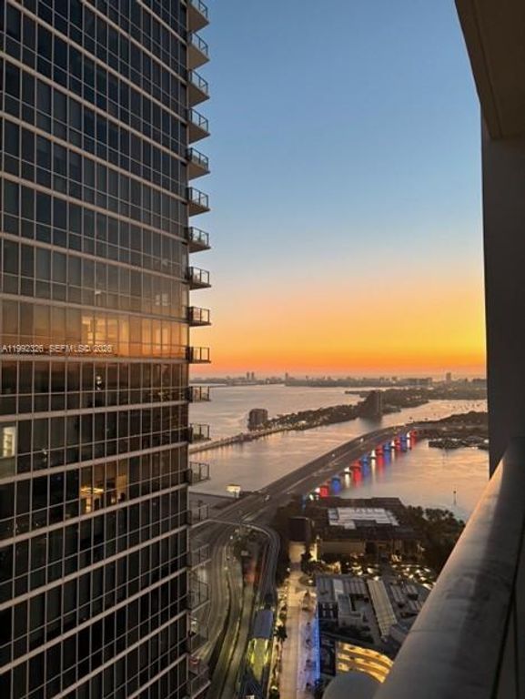 1040 Biscayne Blvd 2605, Miami, FL 33132