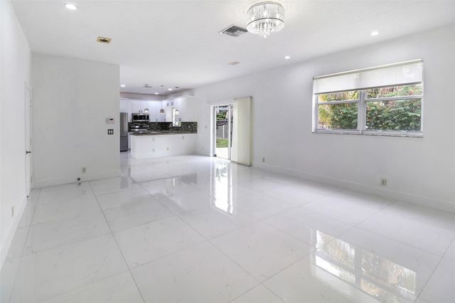 12693 NW 9th Street, Coral Springs, FL 33071