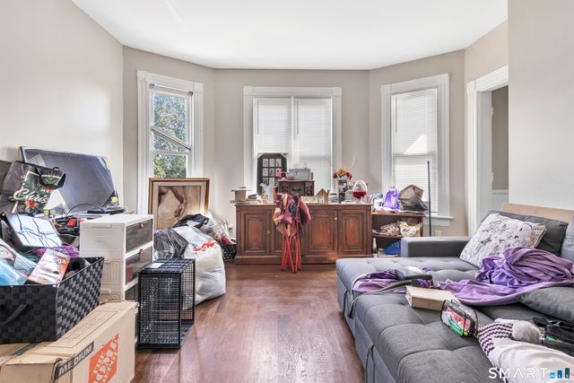 196 Blatchley Avenue, New Haven, CT 06513