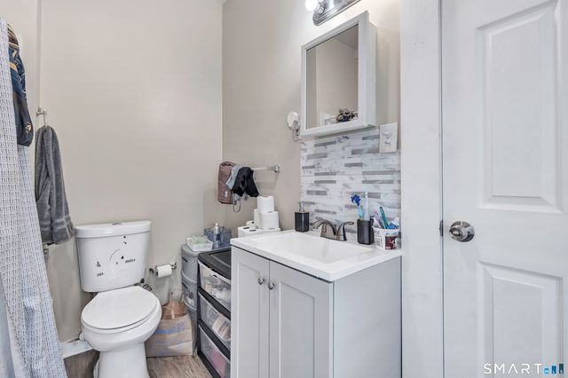 196 Blatchley Avenue, New Haven, CT 06513