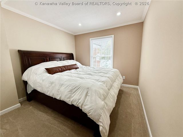 219 Westmoreland Drive, Dunbar, WV 25064