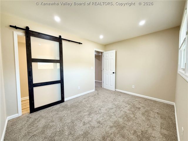 219 Westmoreland Drive, Dunbar, WV 25064