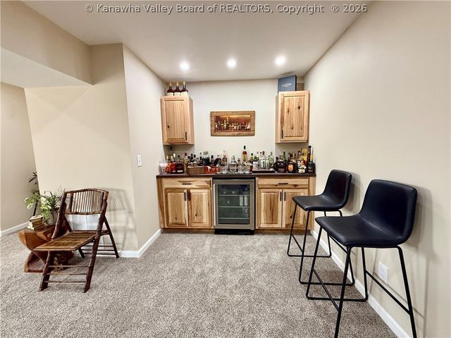 219 Westmoreland Drive, Dunbar, WV 25064