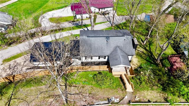 219 Westmoreland Drive, Dunbar, WV 25064