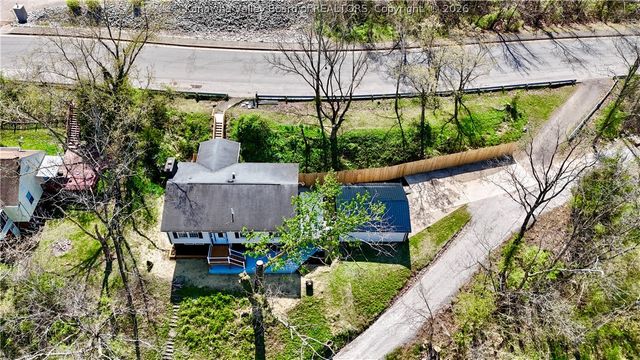 219 Westmoreland Drive, Dunbar, WV 25064