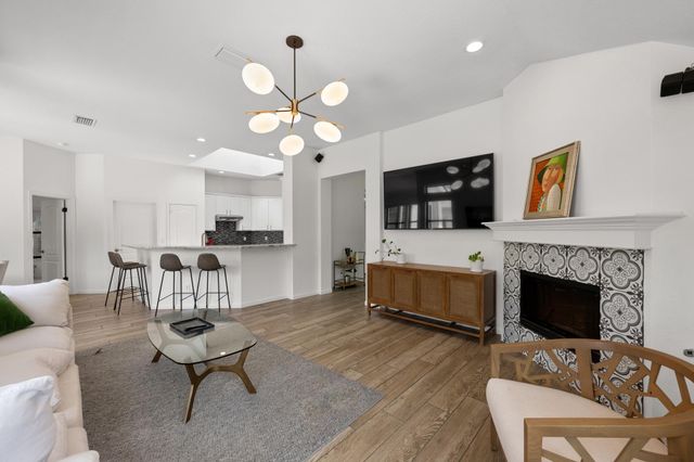 6110 Ginita LN, Austin, TX 78739