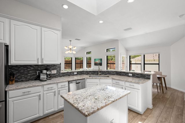 6110 Ginita LN, Austin, TX 78739