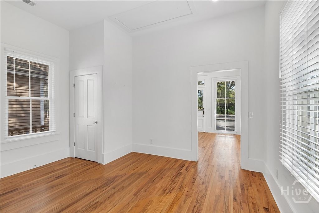 Image 13 of property listing at 1807 Martin Luther King Boulevard, Savannah, GA 31415