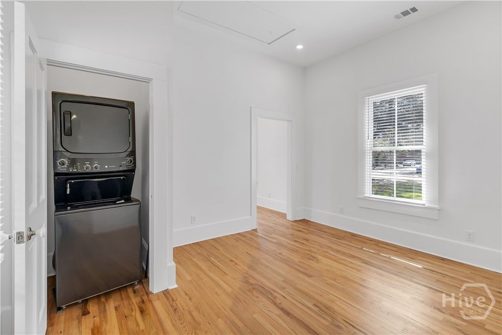 Image 14 of property listing at 1807 Martin Luther King Boulevard, Savannah, GA 31415