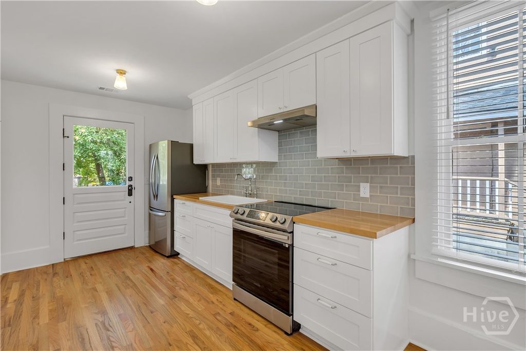 Image 19 of property listing at 1807 Martin Luther King Boulevard, Savannah, GA 31415