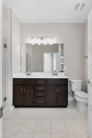 7483 Highway 70 S Apt 304, Nashville, TN 37221