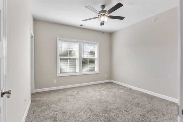 7483 Highway 70 S Apt 304, Nashville, TN 37221