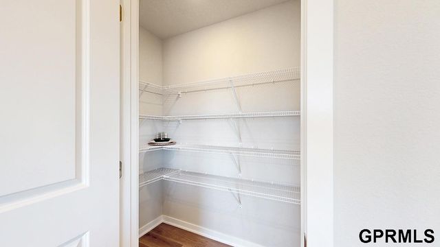 17025 Craig Street, Bennington, NE 68007