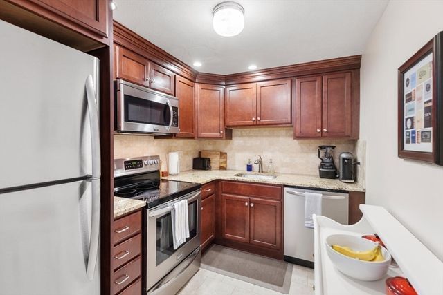 200 Park Terrace Dr 245, Stoneham, MA 02180