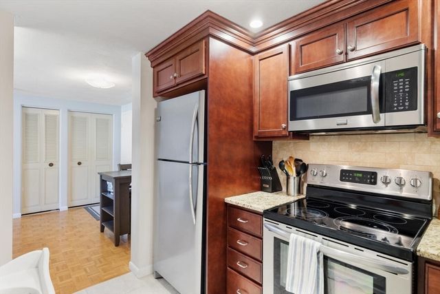 200 Park Terrace Dr 245, Stoneham, MA 02180