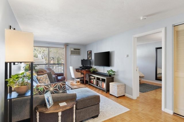 200 Park Terrace Dr 245, Stoneham, MA 02180