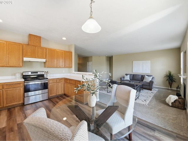 5244 DONOHOE Ave, Eugene, OR 97402