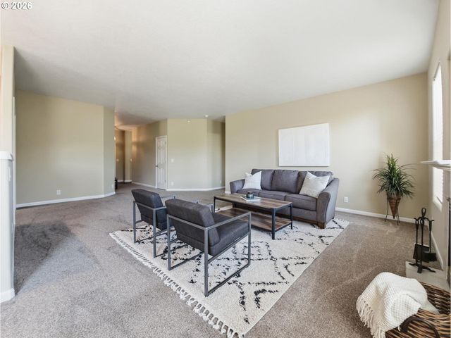 5244 DONOHOE Ave, Eugene, OR 97402