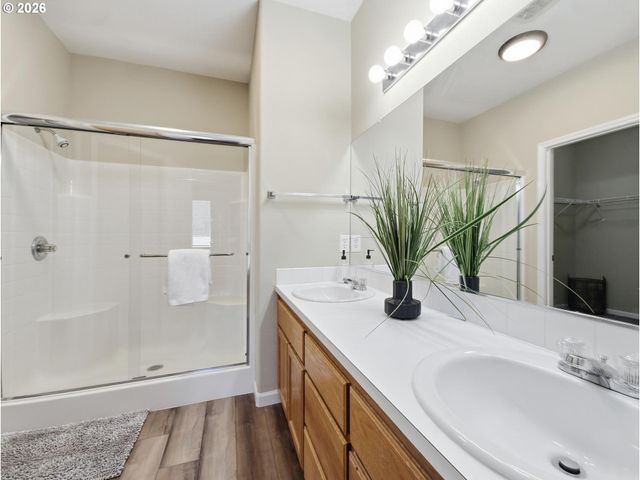 5244 DONOHOE Ave, Eugene, OR 97402