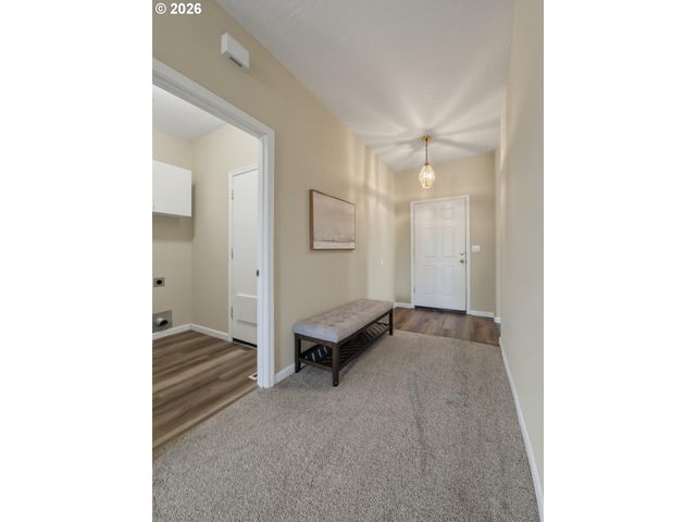 5244 DONOHOE Ave, Eugene, OR 97402