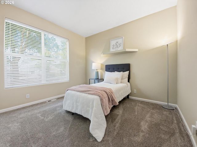 5244 DONOHOE Ave, Eugene, OR 97402