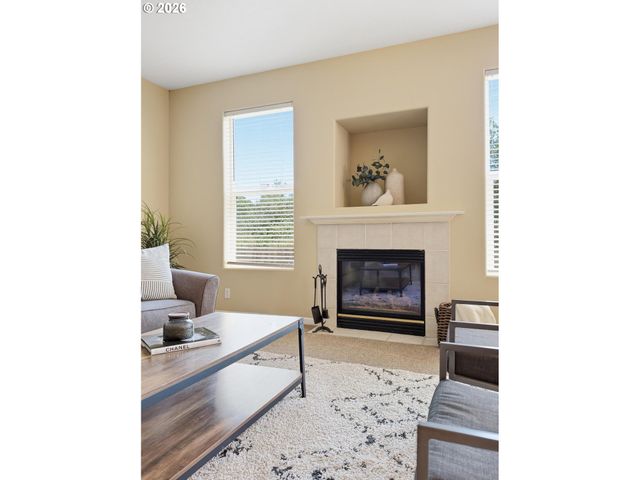 5244 DONOHOE Ave, Eugene, OR 97402