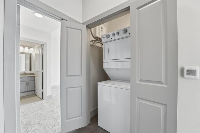 6955 Turtlewood Drive 602, Houston, TX 77072