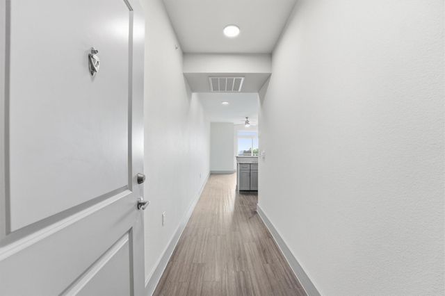 6955 Turtlewood Drive 602, Houston, TX 77072