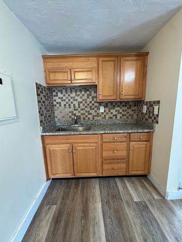 40 E. Water St 2, Rockland, MA 02370