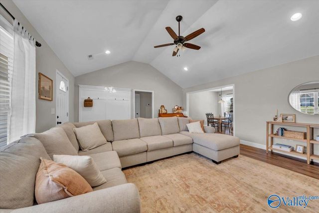 436 Granite Circle, Albertville, AL 35950