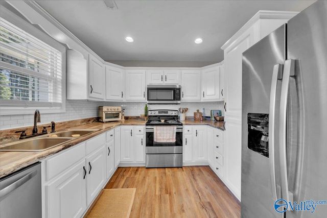 436 Granite Circle, Albertville, AL 35950