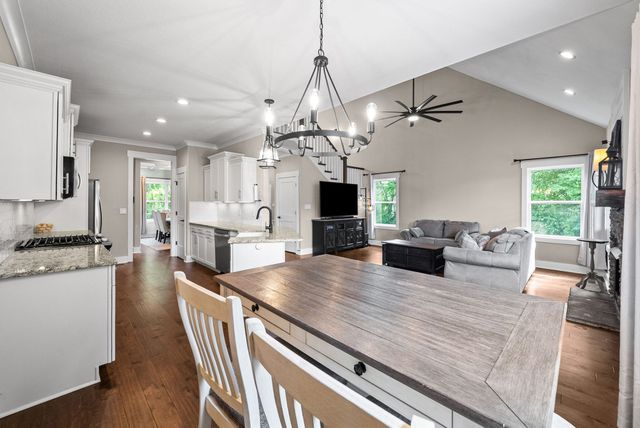 317 Alonzo Pl, Cunningham, TN 37052